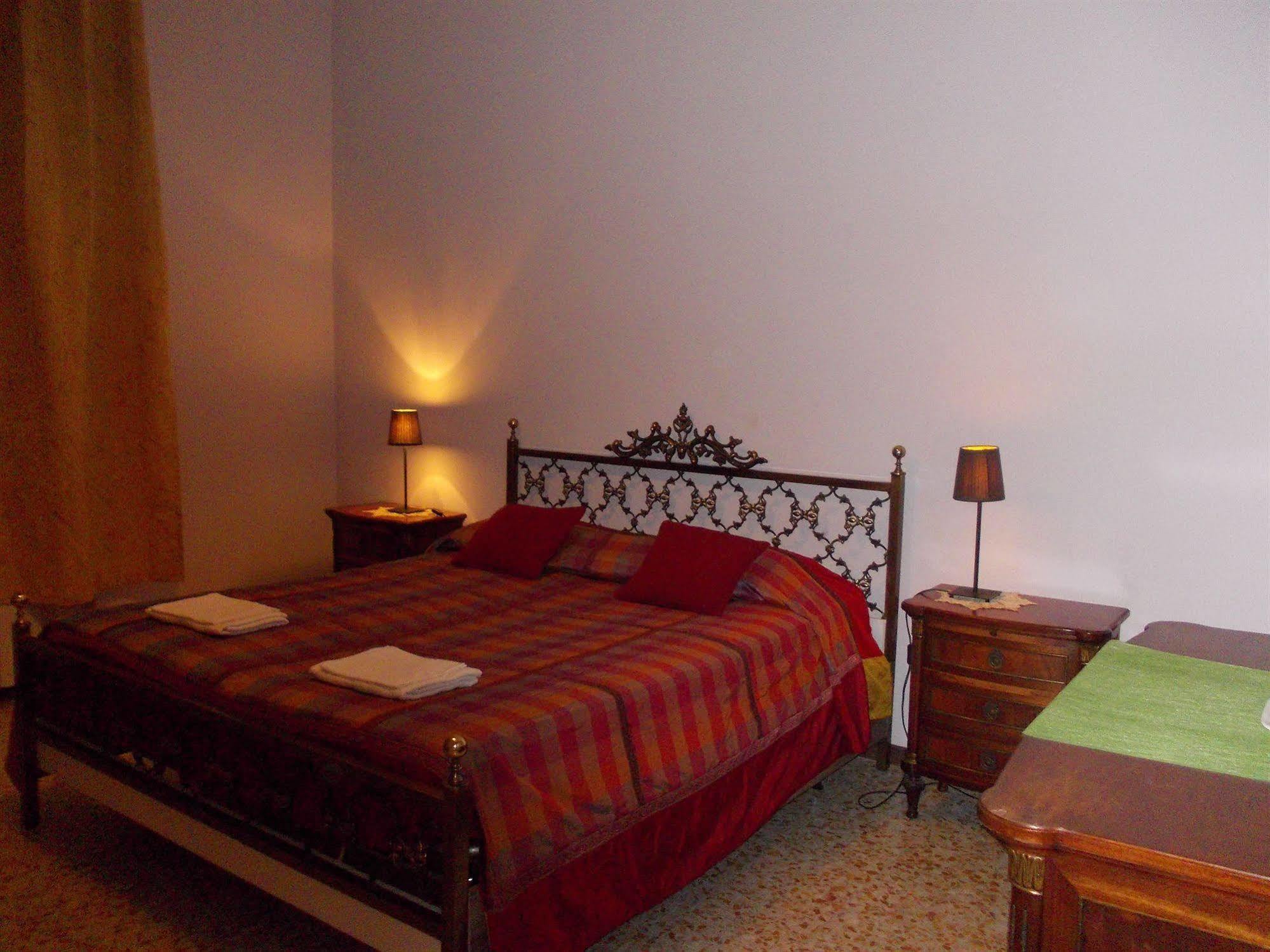 Big Brother Bed & Rooms Treviso Exterior photo