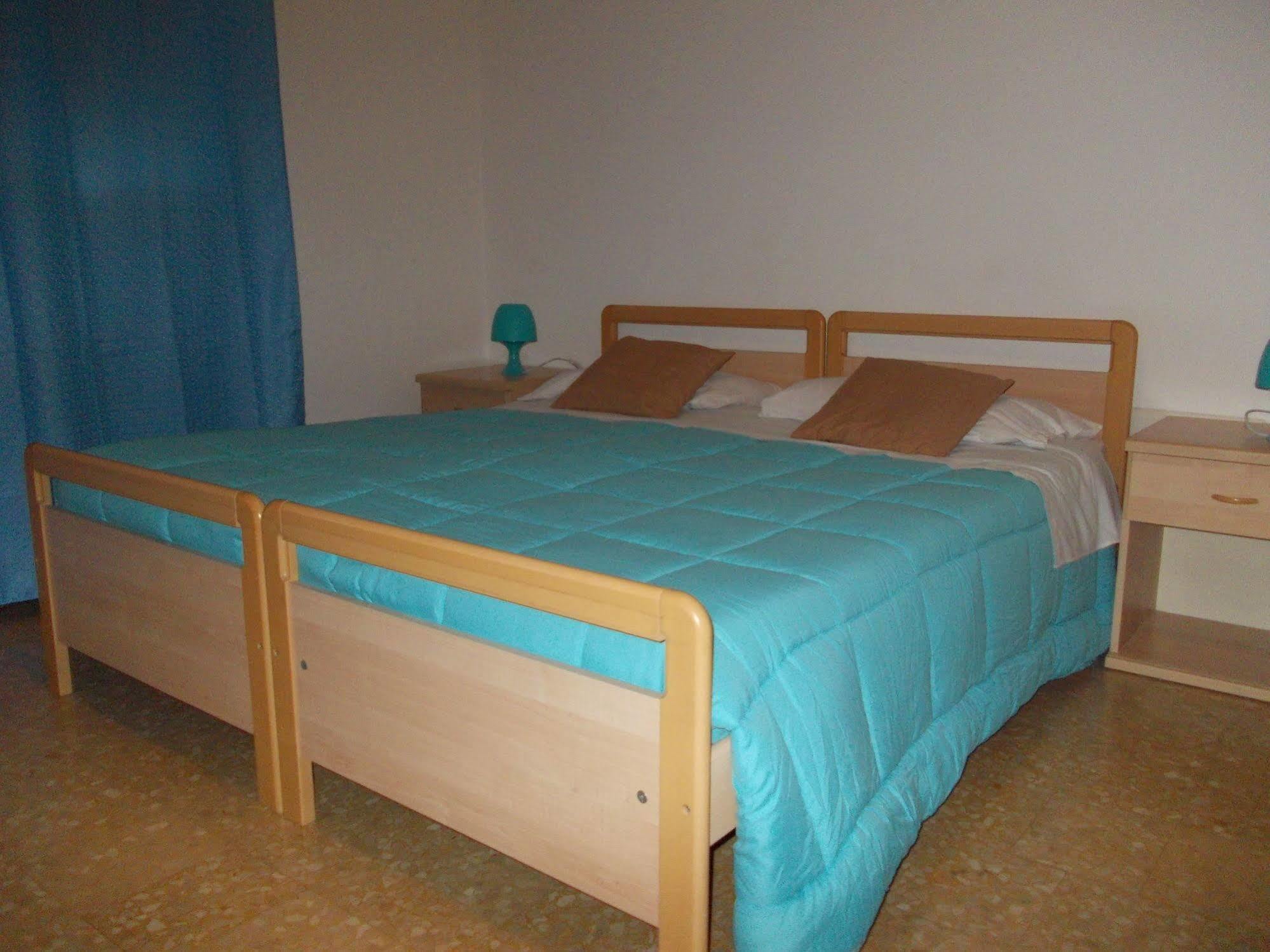 Big Brother Bed & Rooms Treviso Exterior photo