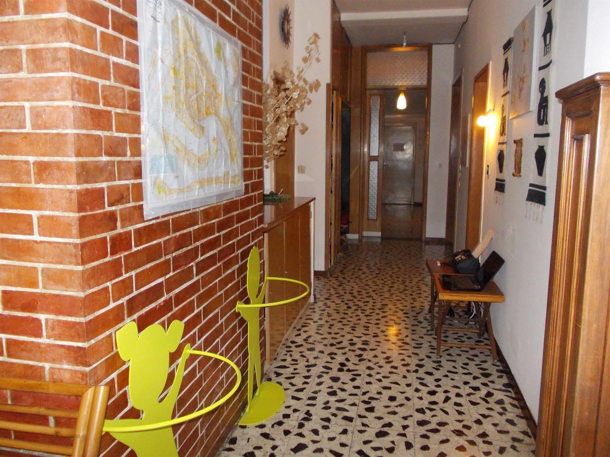 Big Brother Bed & Rooms Treviso Exterior photo